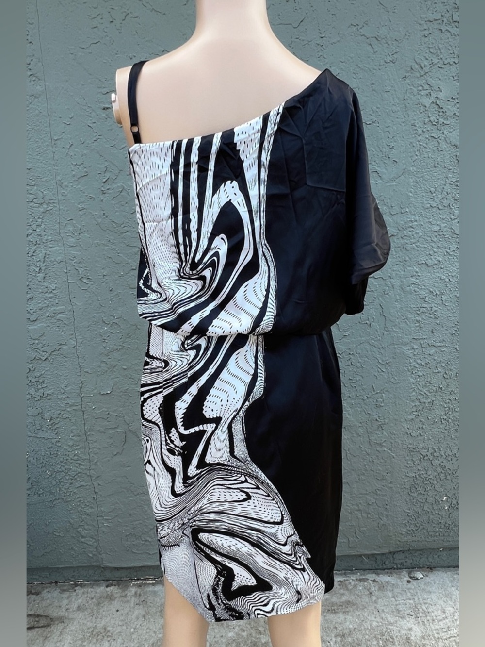 Jessica Simpson Black White One Shoulder Dress Size 14 Abstract Print Statement - Picture 3 of 4